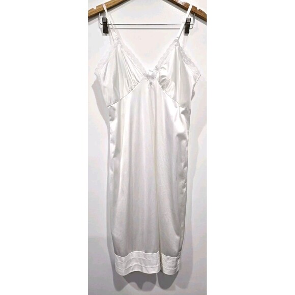 Vintage Beau-Trix White Maxi Slip Dress Woman Sz 40 white Nylon Romantic Lace - Picture 1 of 7